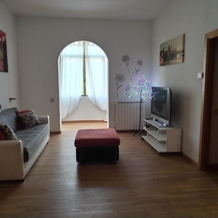 Casa Mirella Apartment Siena Luaran gambar